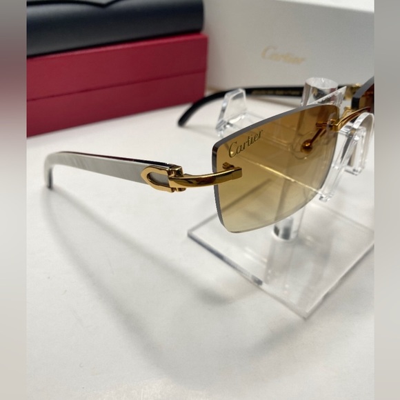 Cartier Buffs in Differnt Frames and Lenses as well way under retail 100% real - Picture 4 of 5